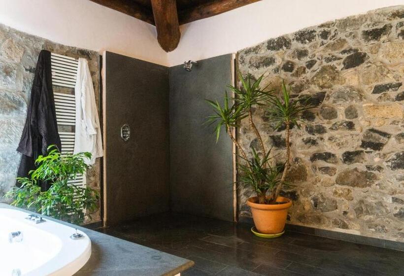 تختخواب و صبحانه Collina Blu