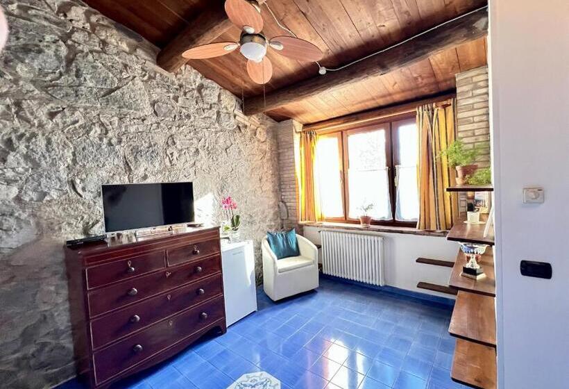 تختخواب و صبحانه Collina Blu