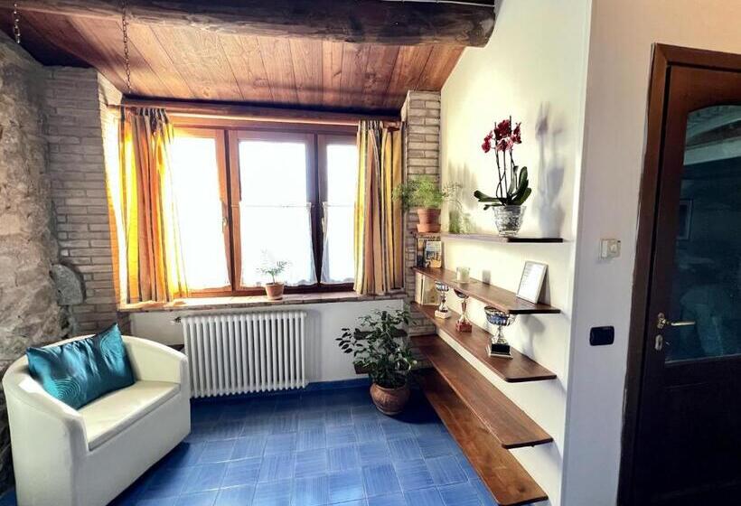 تختخواب و صبحانه Collina Blu