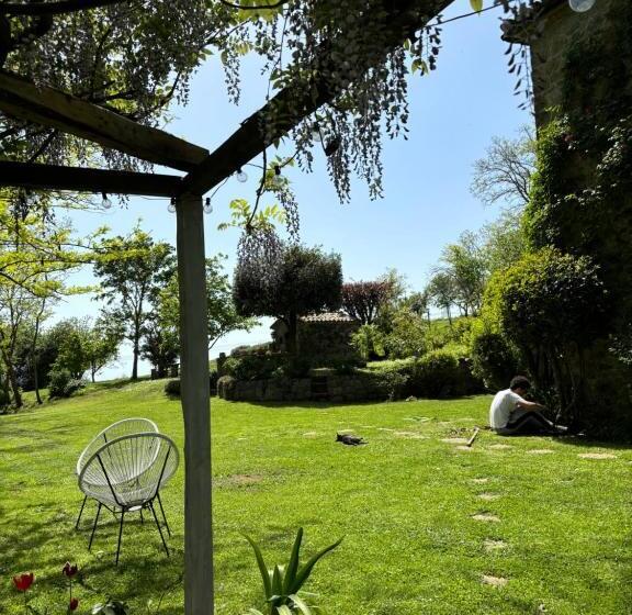 تختخواب و صبحانه Collina Blu