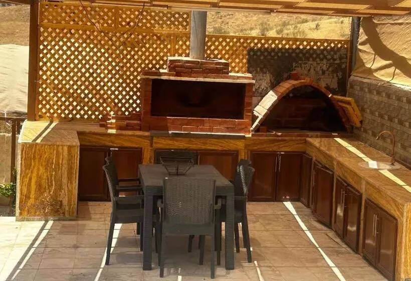هتل Jarash Farm