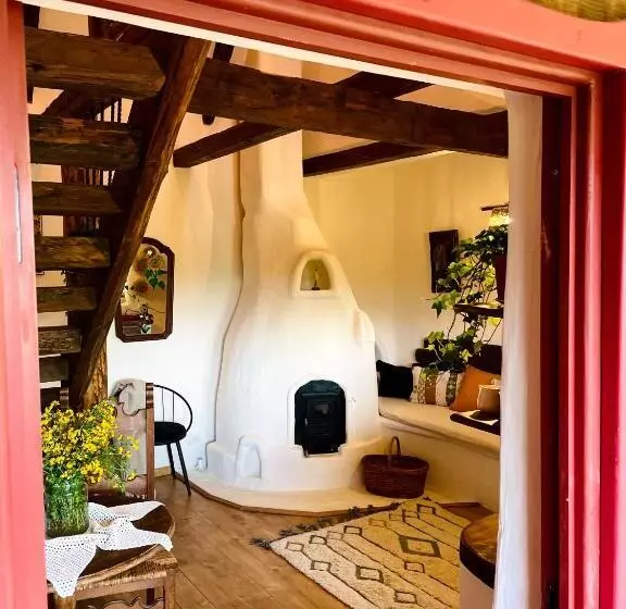 Aamiaismajoitus (B&B) Inside, The Village  Wooden Hideaway