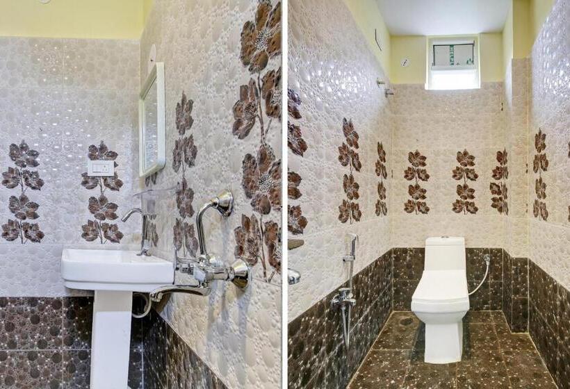 Collection O Hotel Seascape