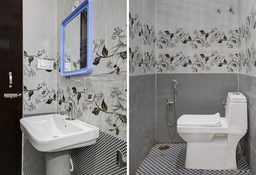 Collection O Hotel Seascape