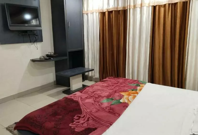 Hotelli Giriraj