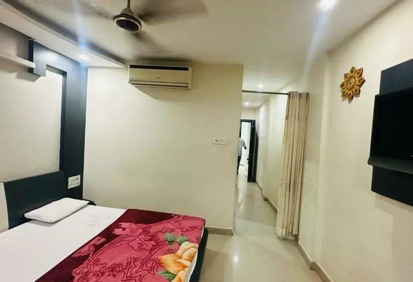 Hotelli Giriraj