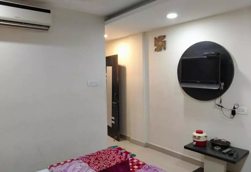 Hotelli Giriraj