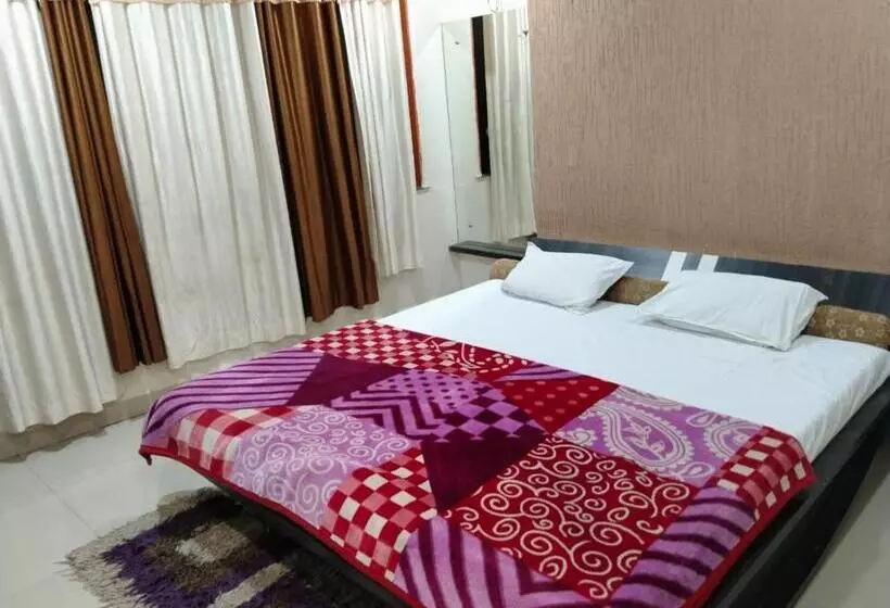 Hotelli Giriraj