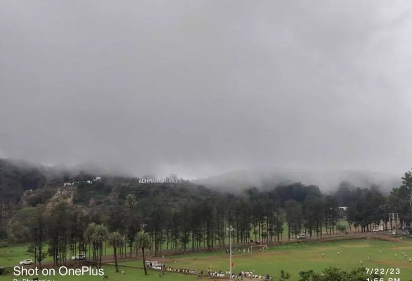 Hotelli Giriraj