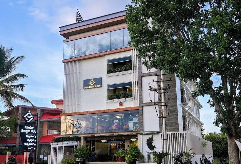 호텔 Golden Riviera