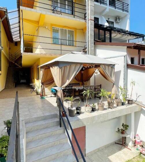 پانسیون Casa Anca