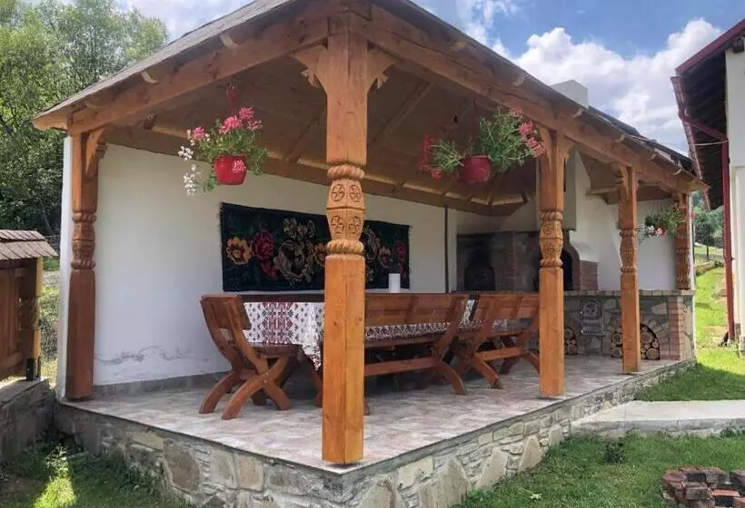 ホテル Casa Pintioi