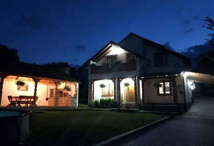 ホテル Casa Pintioi