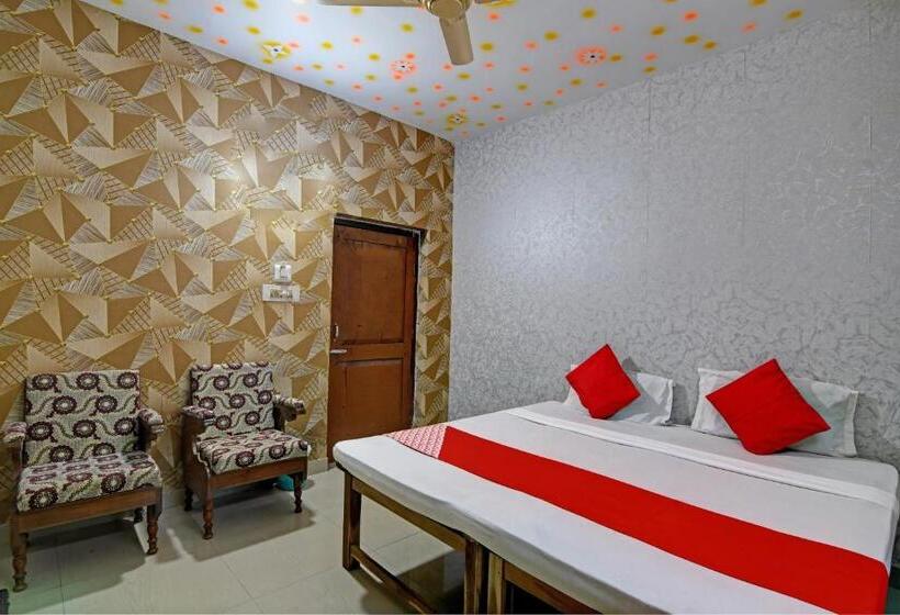 בית מלון כפרי Oyo Flagship Kasturi