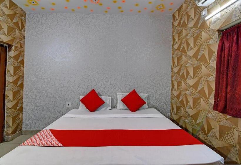 בית מלון כפרי Oyo Flagship Kasturi