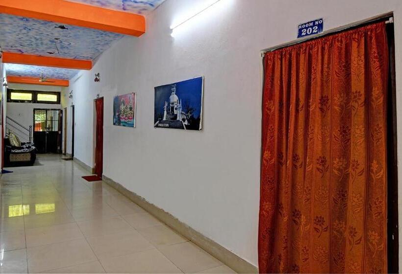 בית מלון כפרי Oyo Flagship Kasturi