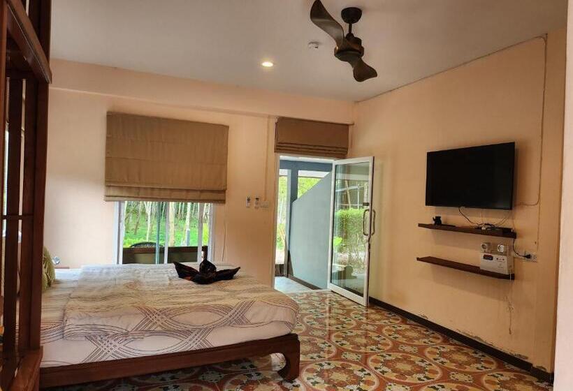 膳宿费 Baan Nomtham