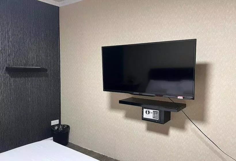 ユースホステル Remedios Hotel Manila City Center