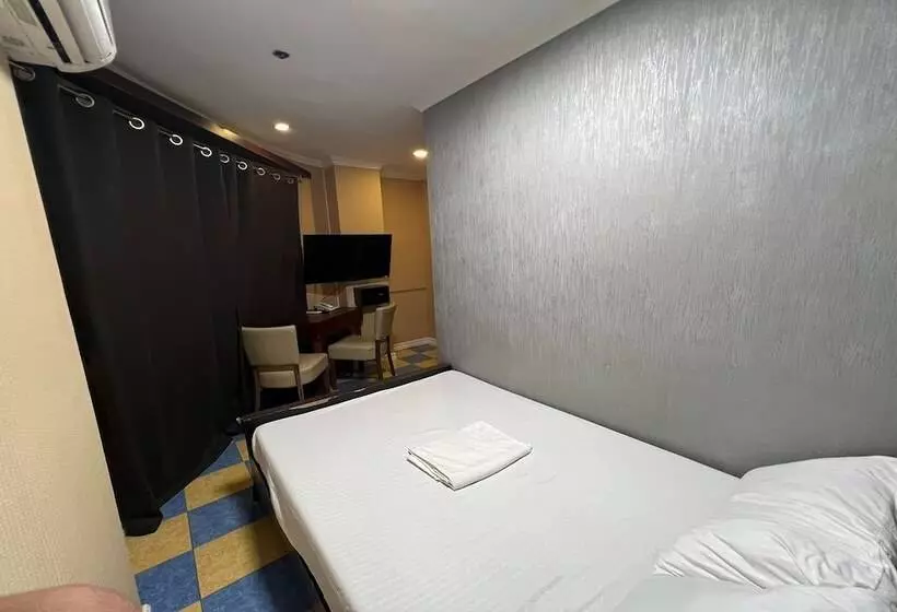 ユースホステル Remedios Hotel Manila City Center