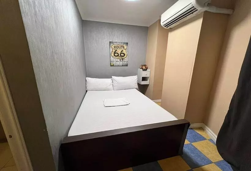 ユースホステル Remedios Hotel Manila City Center