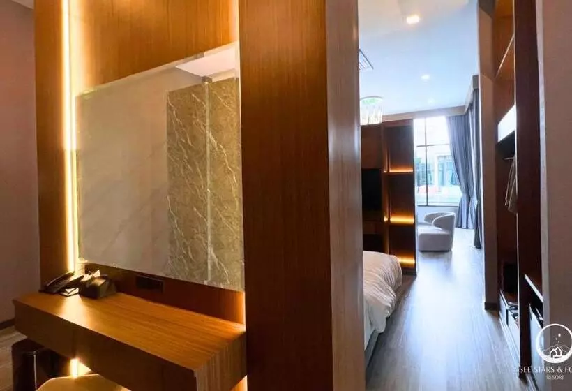 See Stars & Forest Resort