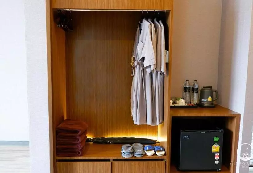 See Stars & Forest Resort