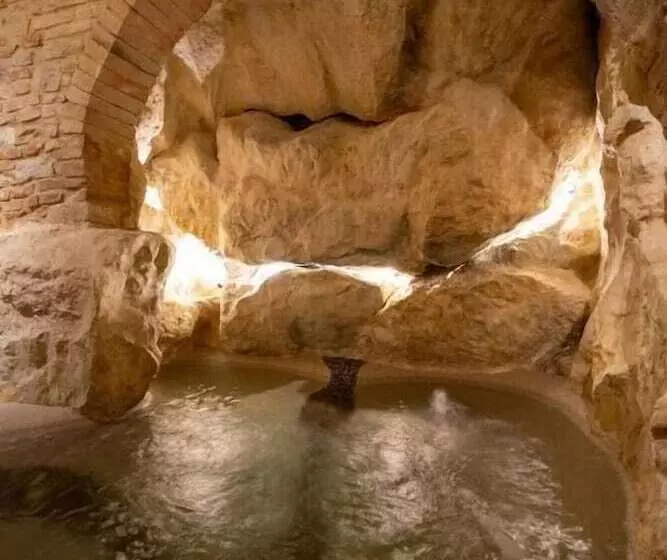 Majatalo Forma Your Boutique Suite