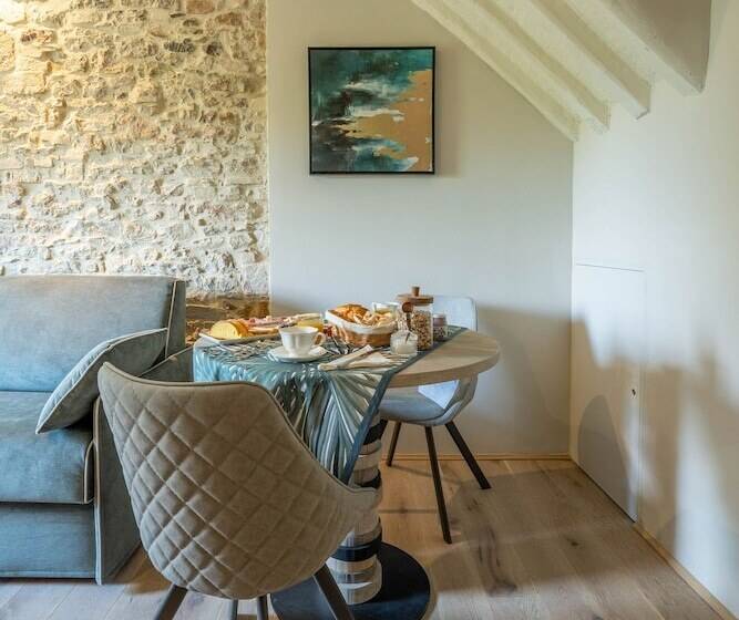 Пансион Forma Your Boutique Suite