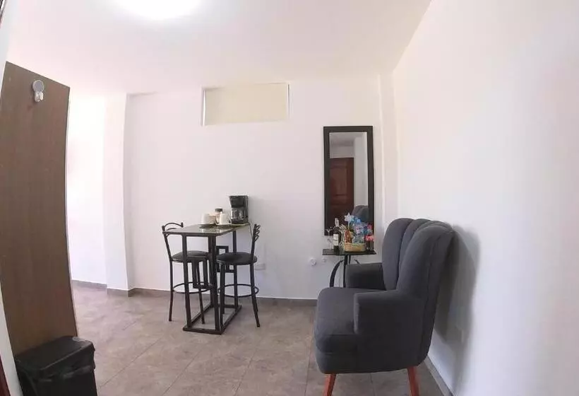 Majatalo Suite Central Park Tababela