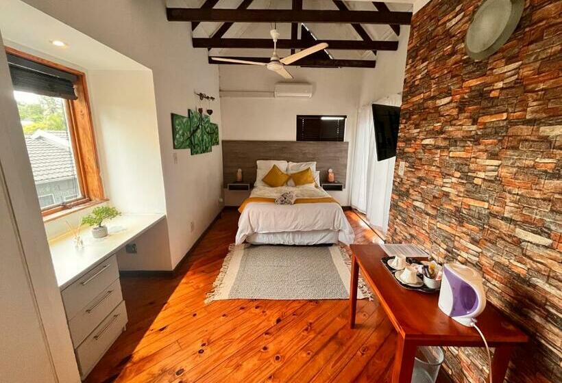 פנסיון The Woodhouse