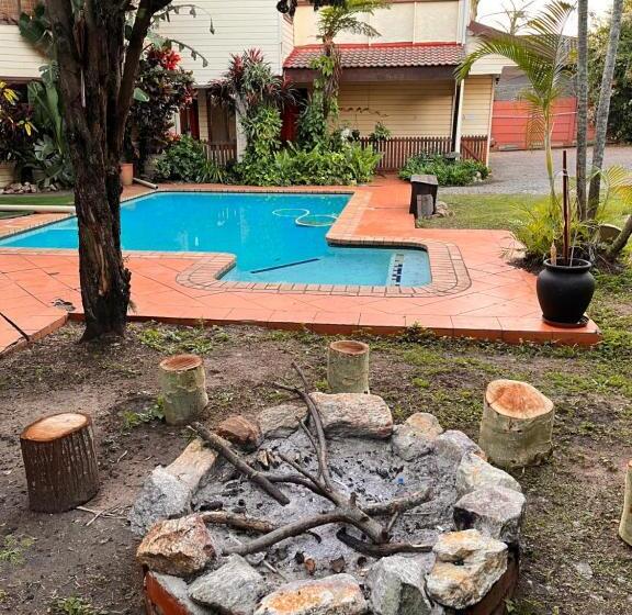 פנסיון The Woodhouse