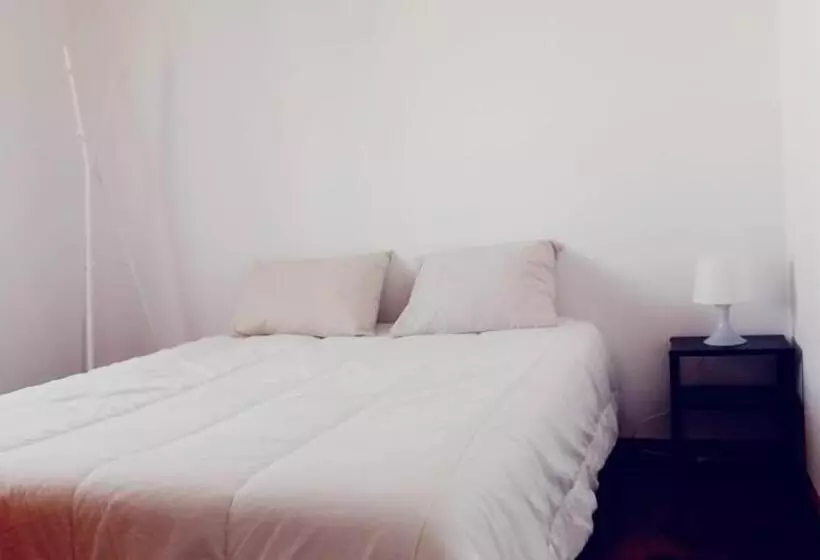 ユースホステル Anchor House Albufeira