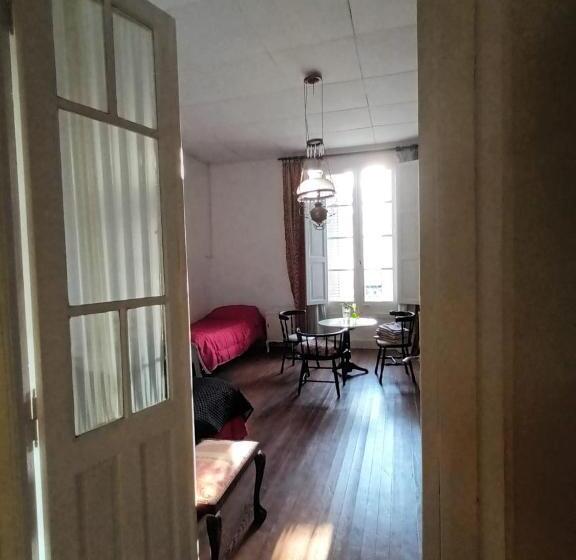 Casa Pellegrini   Hostel