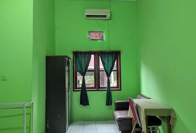 בית מלון כפרי Oyo 92724 Penginapan Syariah Al Syifa