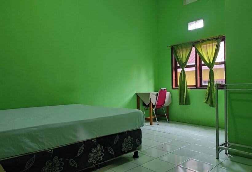 בית מלון כפרי Oyo 92724 Penginapan Syariah Al Syifa