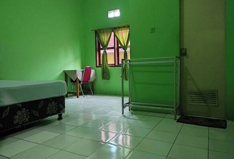 בית מלון כפרי Oyo 92724 Penginapan Syariah Al Syifa