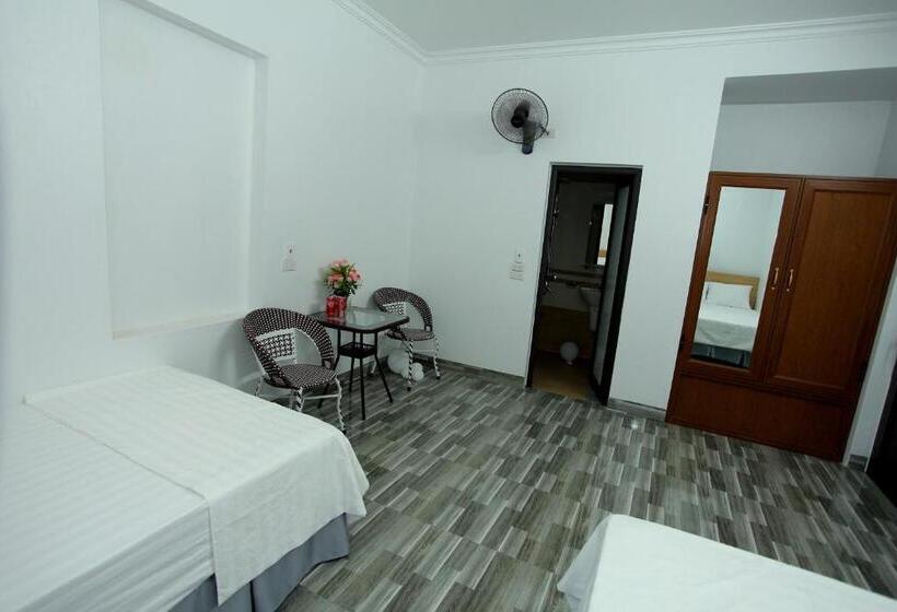 هتل Tam Coc Mountain Flower Homestay