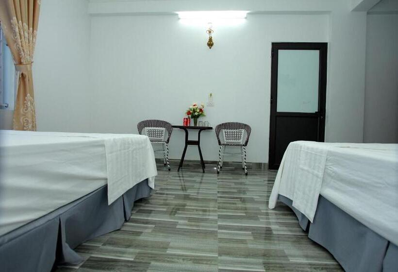 هتل Tam Coc Mountain Flower Homestay