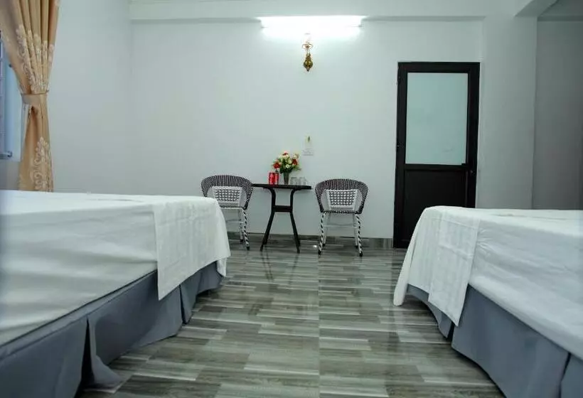 هتل Tam Coc Mountain Flower Homestay