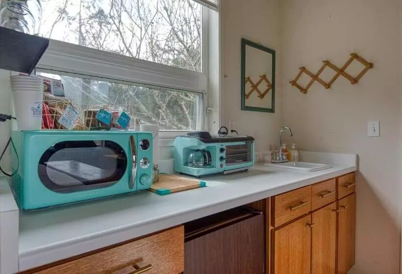 Retkeilymaja #stayinmydistrict Cape Arago Studio Suite