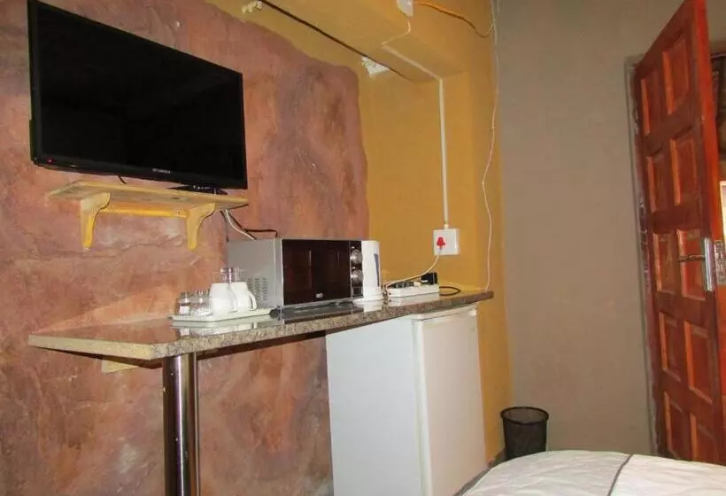 ベッドアンドブレックファースト Comfort Stay In Hammanskraal Close To Dinokeng
