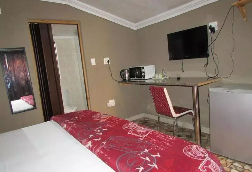 ベッドアンドブレックファースト Comfort Stay In Hammanskraal Close To Dinokeng