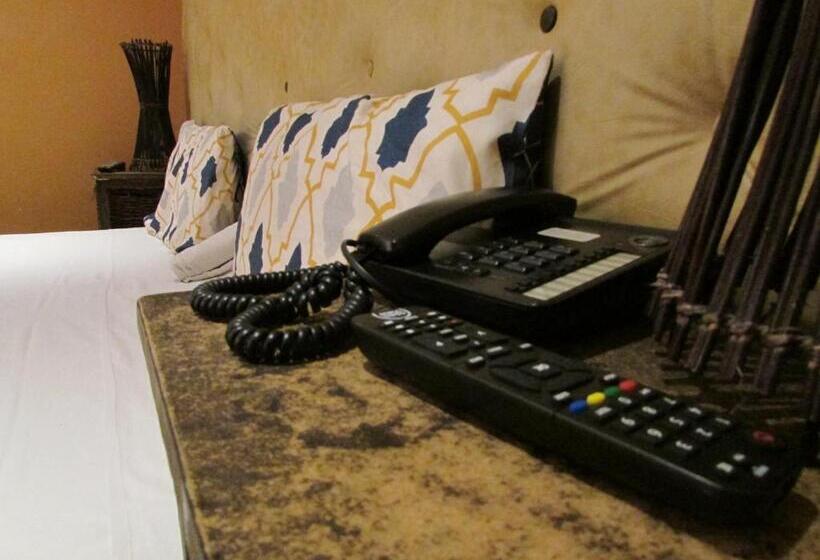 Bed & Breakfast Comfort Stay In Hammanskraal Close To Dinokeng