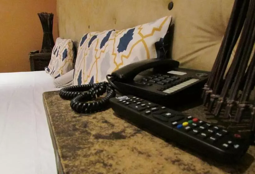 ベッドアンドブレックファースト Comfort Stay In Hammanskraal Close To Dinokeng