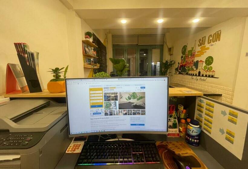 هتل کپسول Joy Hostel