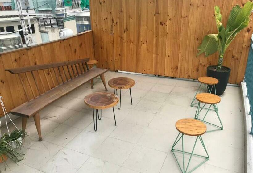 هتل کپسول Joy Hostel