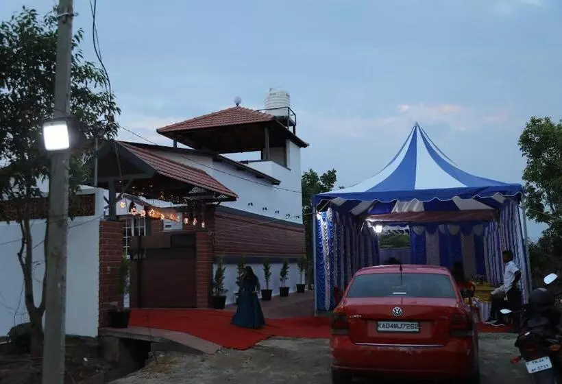 Hotelli Vishnaka Kudil