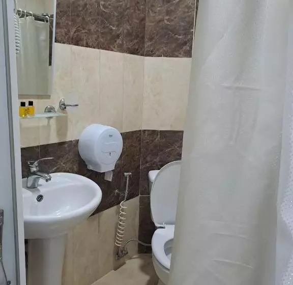 هتل Zundaga