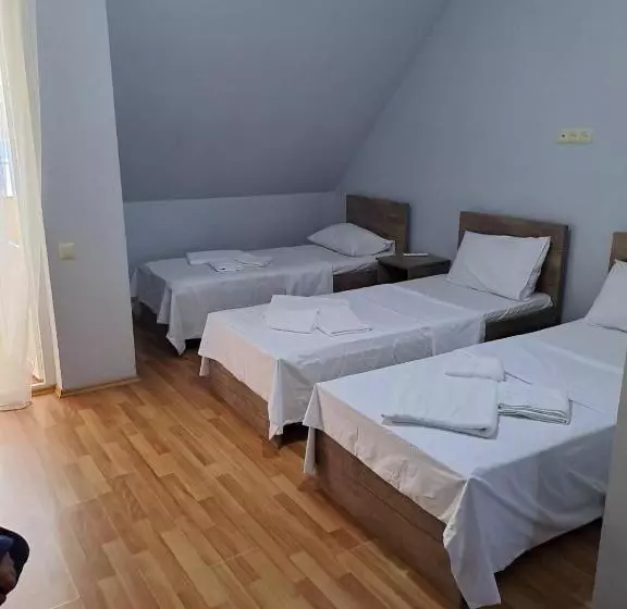 هتل Zundaga