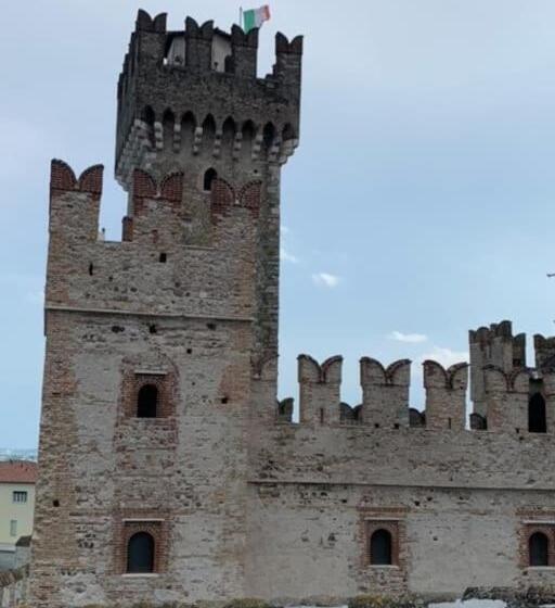 بنسيون Locanda Carolina Valerio Catullo